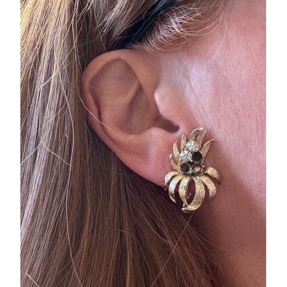 Vintage Coro stamped Spikey with rhinestone clip on earrings - Picture 2 of 10